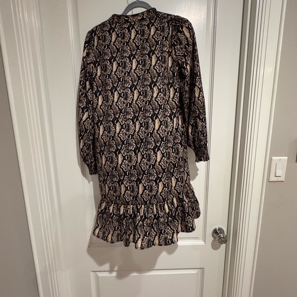Snake Print Long Sleeve Dress - Picture 2 of 7